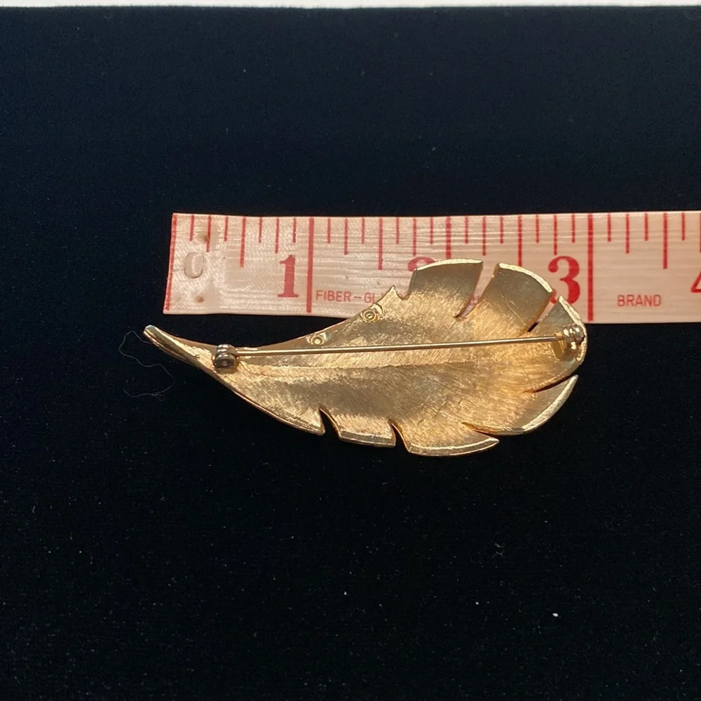 Vintage Gold Leaf Textured Brooch